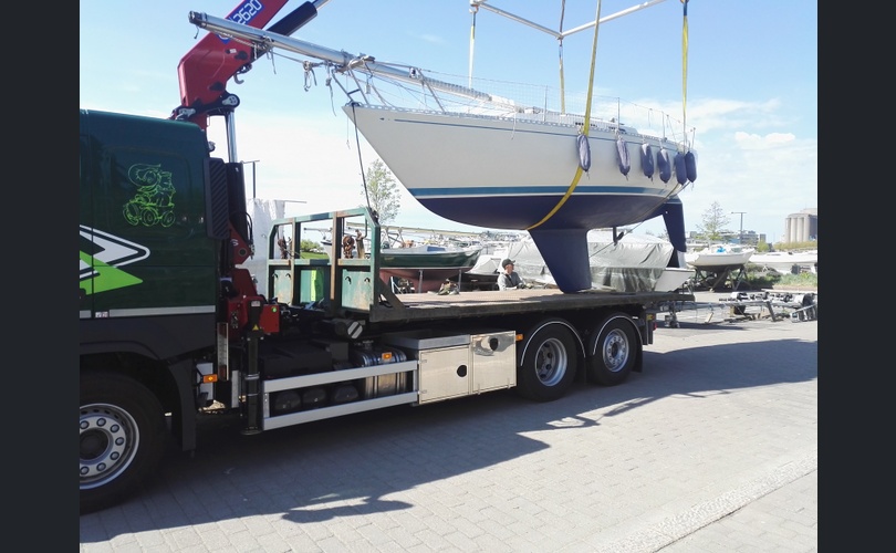 Avance 24 Purjevene-kuva-2